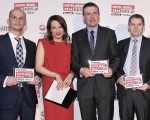 (Od lewej) Piotr Lenczewski - Warsaw Marriott Hotel, Anna Dereszowska - prowadząca galę, Tomasz Piórkowski - Hotel Angelo Katowice, Łukasz Pakuła - Qubus. Fot AKPA